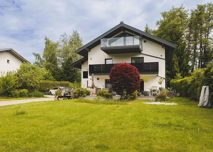 Апартаменти Prielau By We Rent, Summercard Included *